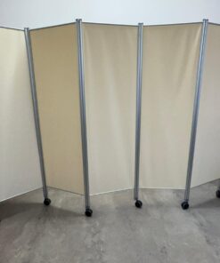 Lehký přenosný paravan 5-dílný s kolečky