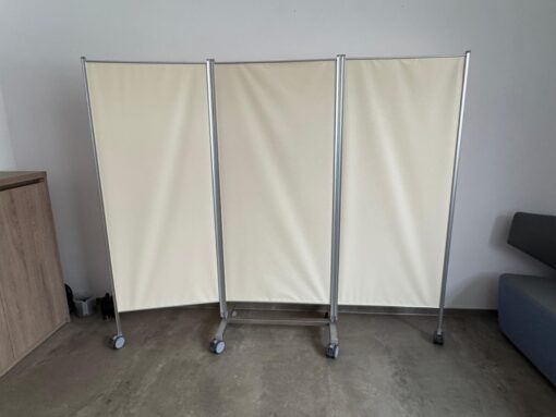 Mobilní křídlový paravan 3-dílný